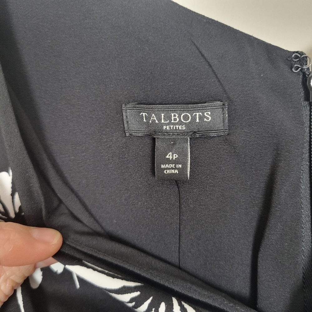 Talbots Fit And Flare Dress Black White Floral Women 4P Petite Sleeveless V-Neck - Picture 4 of 7